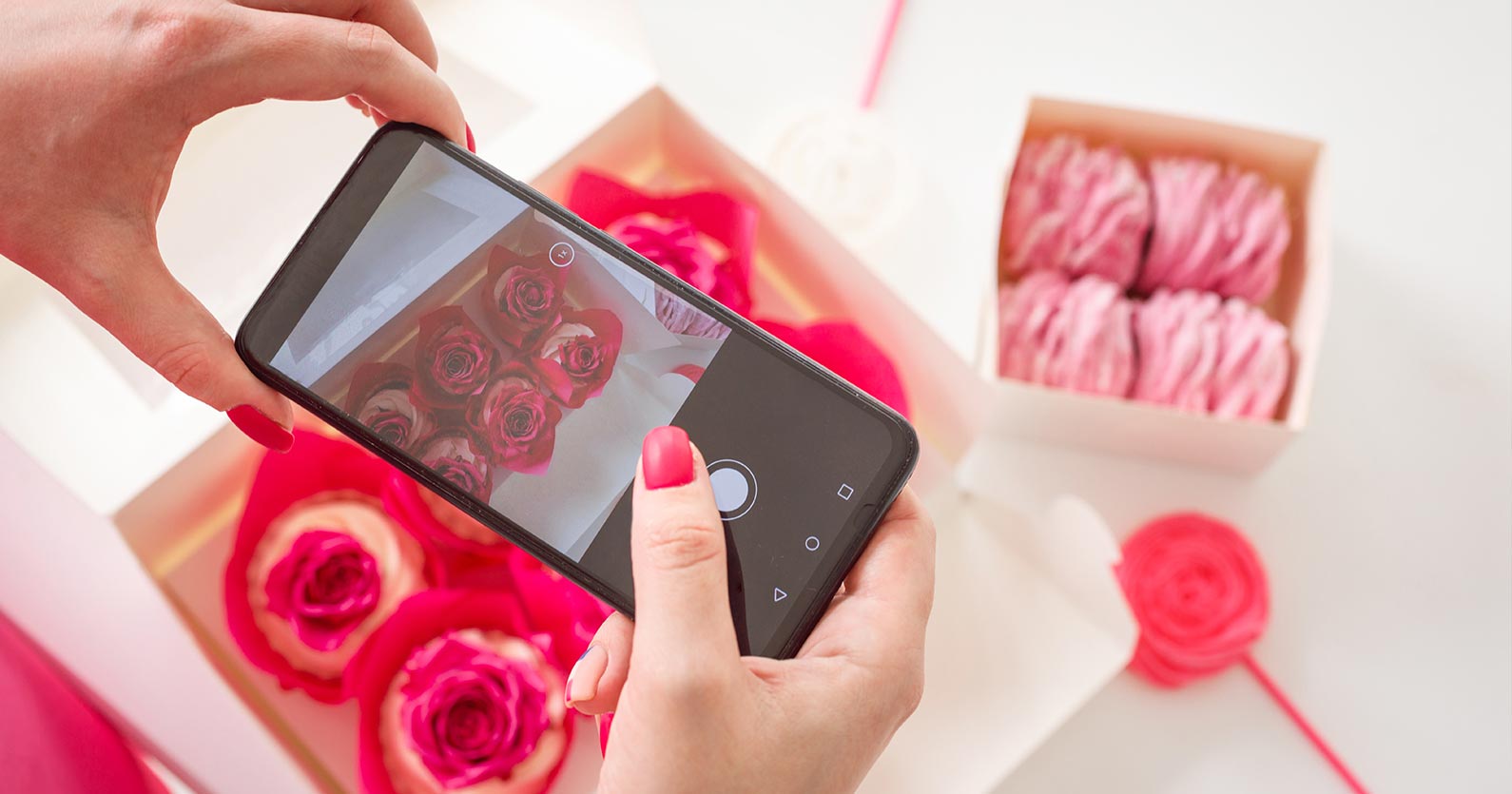 Why Email Marketing Has Better ROI Than Social Media 2 Image of a cell phone taking a pacture