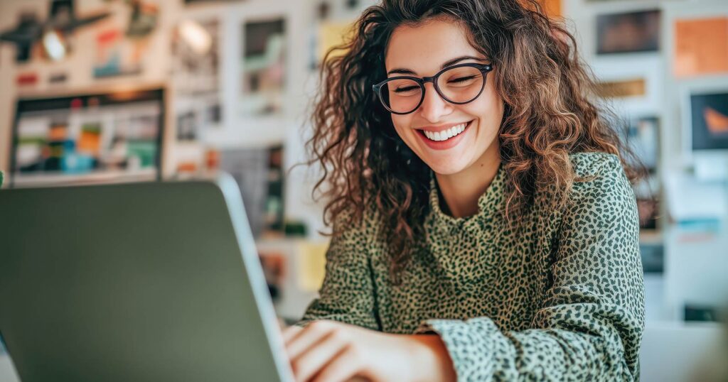 Sell More By Sharing More: The Simple Storytelling Advantage 3 Storytelling for small business: woman looking at her laptop